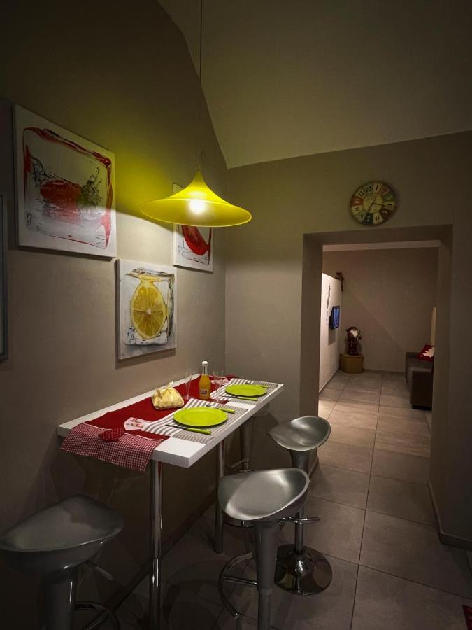 Portamedina House Apartment Napoli Bagian luar foto