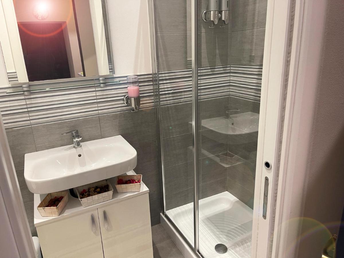 Portamedina House Apartment Napoli Bagian luar foto